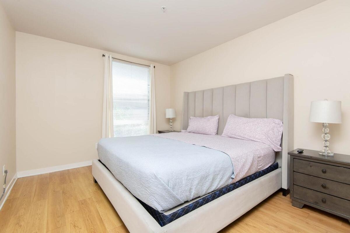 Cozy 2br In Downtown La With Pool & Hot Tub Apartment